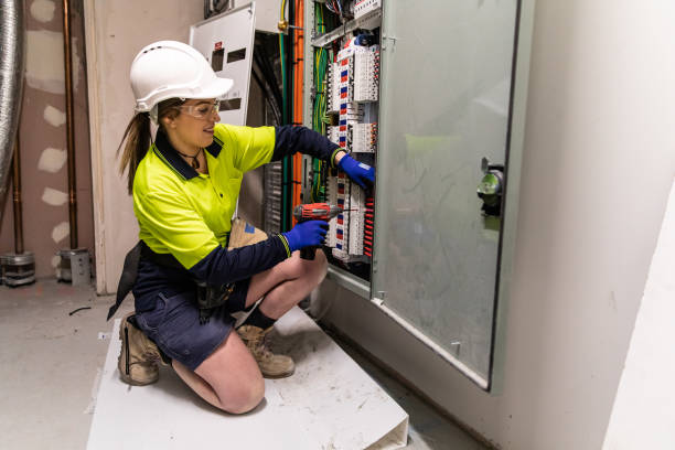 Best Licensed Electrician  in Newberry, FL